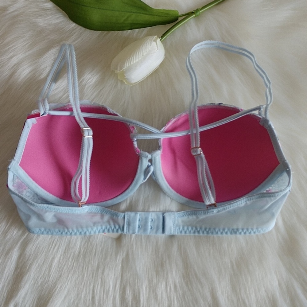 Sold Size 34C🌷 PINK VS DATE PUSH UP BRA .nwt - Picture 4 of 4